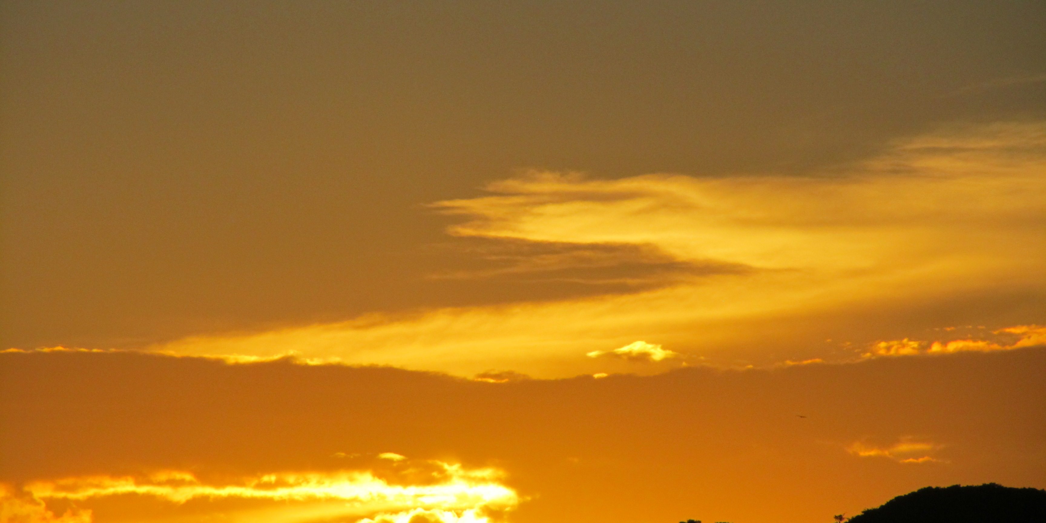 Buzios sunset 80 Picture of a golden sunset